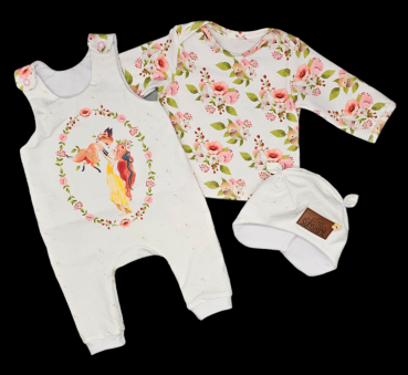 Handmade Strampler, Pulli und Mütze gr.56 Fuchs Blumen