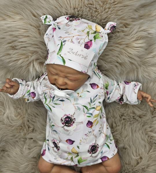 Handmade Strampler, Pulli und Mütze gr.56 Lamm Blumen niedlich