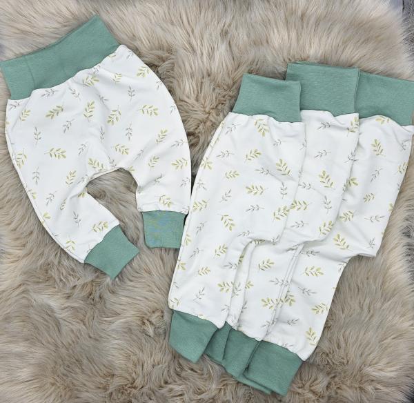 Handmade Hose Blätter gr. 68, 74, 80 & 86