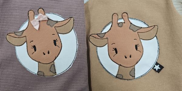 Handmade 2 x Strampler gr.50 mit Giraffen Stickbild Zwillinge