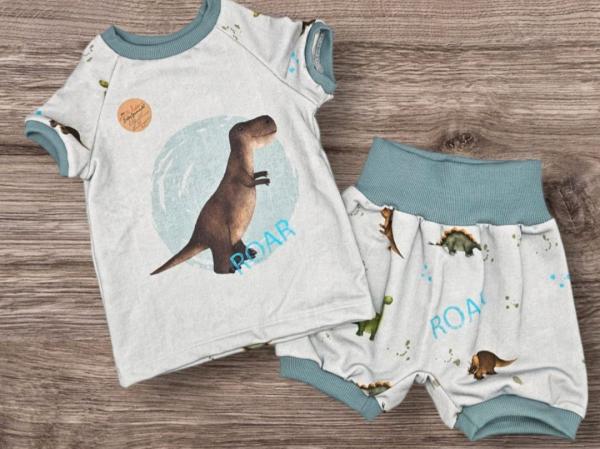 Handmade 2 tlg. Set gr.98 mit  Dinos