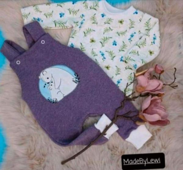 Handmade Latzhose mit Pulli gr.56/62 Eisbär Blumen